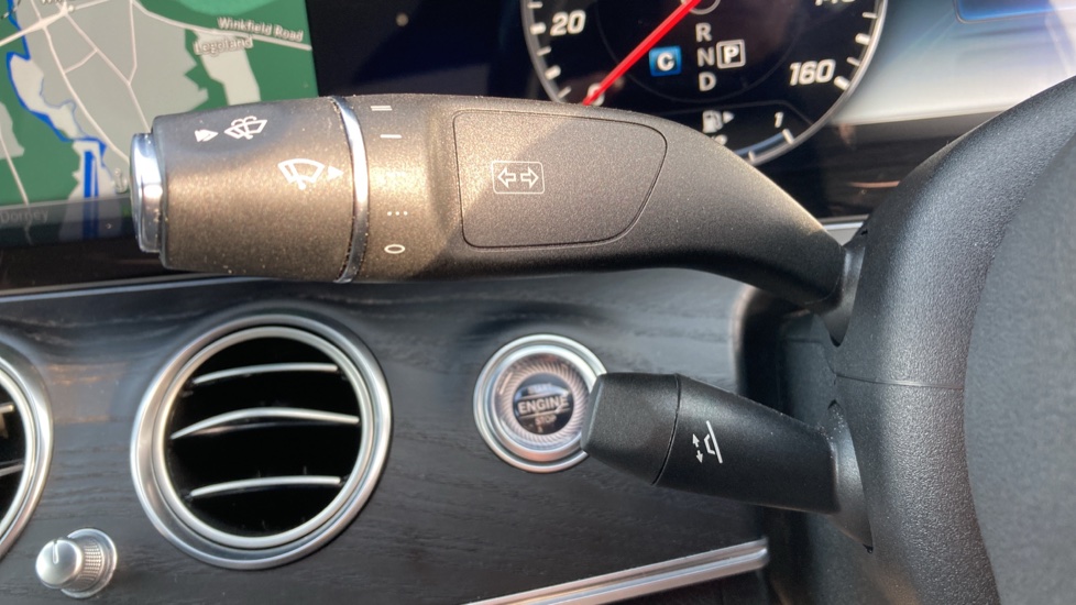 Mercedes-Benz E-Class E350d AMG Line Edition Premium 4dr 9G-Tronic Diesel Saloon - Image 39