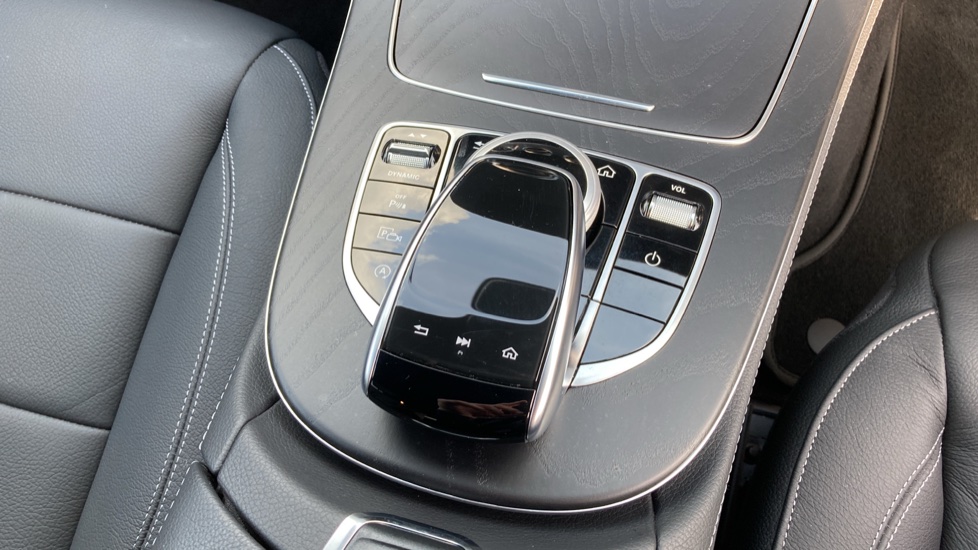 Mercedes-Benz E-Class E350d AMG Line Edition Premium 4dr 9G-Tronic Diesel Saloon - Image 40