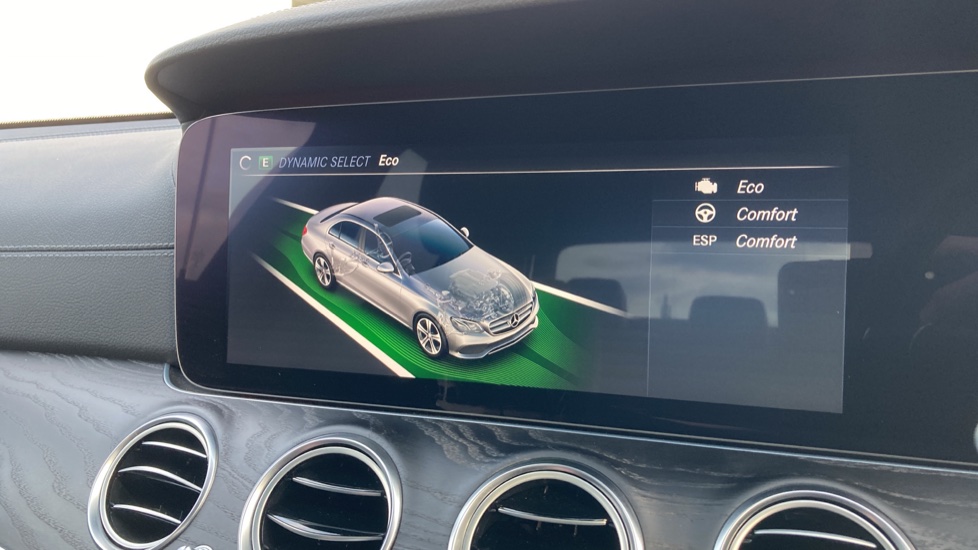 Mercedes-Benz E-Class E350d AMG Line Edition Premium 4dr 9G-Tronic Diesel Saloon - Image 43