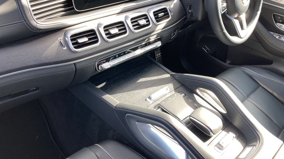 Mercedes-Benz GLS 400d 4Matic Night Ed Exec 5dr 9G-Tron Diesel Estate - Image 13