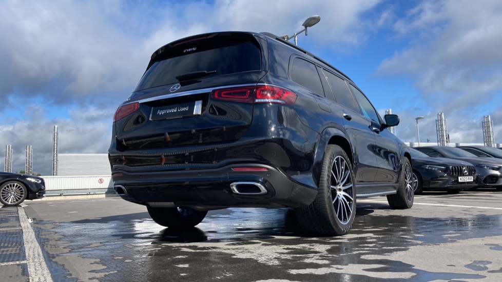 Mercedes-Benz GLS 400d 4Matic Night Ed Exec 5dr 9G-Tron Diesel Estate - Image 24