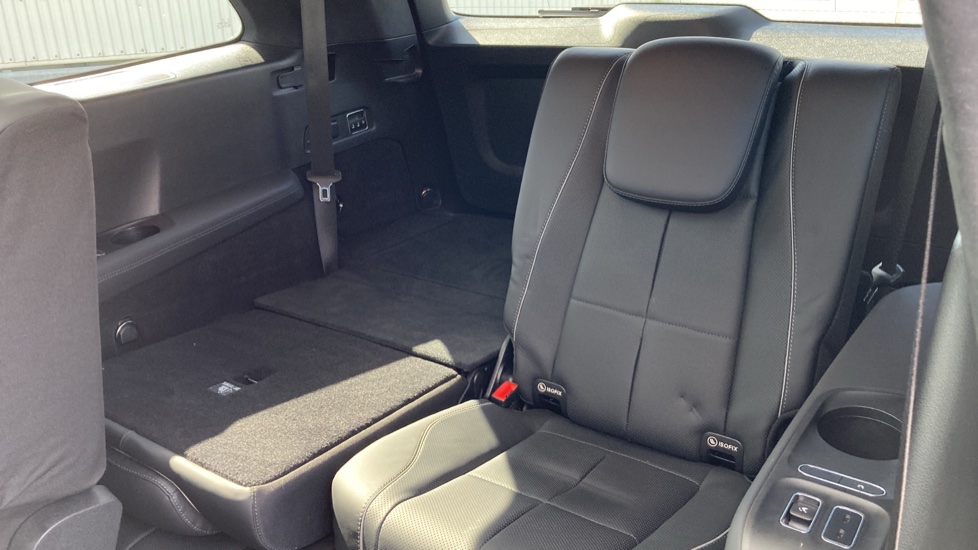 Mercedes-Benz GLS 400d 4Matic Night Ed Exec 5dr 9G-Tron Diesel Estate - Image 29