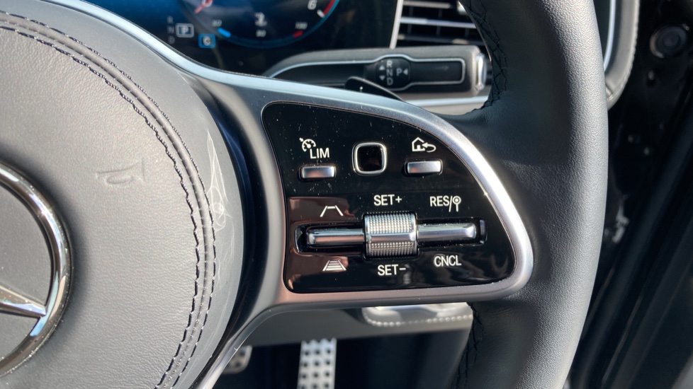 Mercedes-Benz GLS 400d 4Matic Night Ed Exec 5dr 9G-Tron Diesel Estate - Image 39