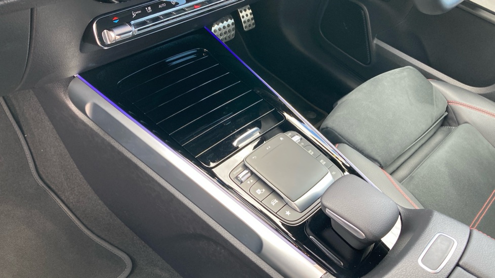 Mercedes-Benz Eqb 350 4M 215kW AMG Line Premium 66.5kWh 5dr Auto Electric Estate - Image 13