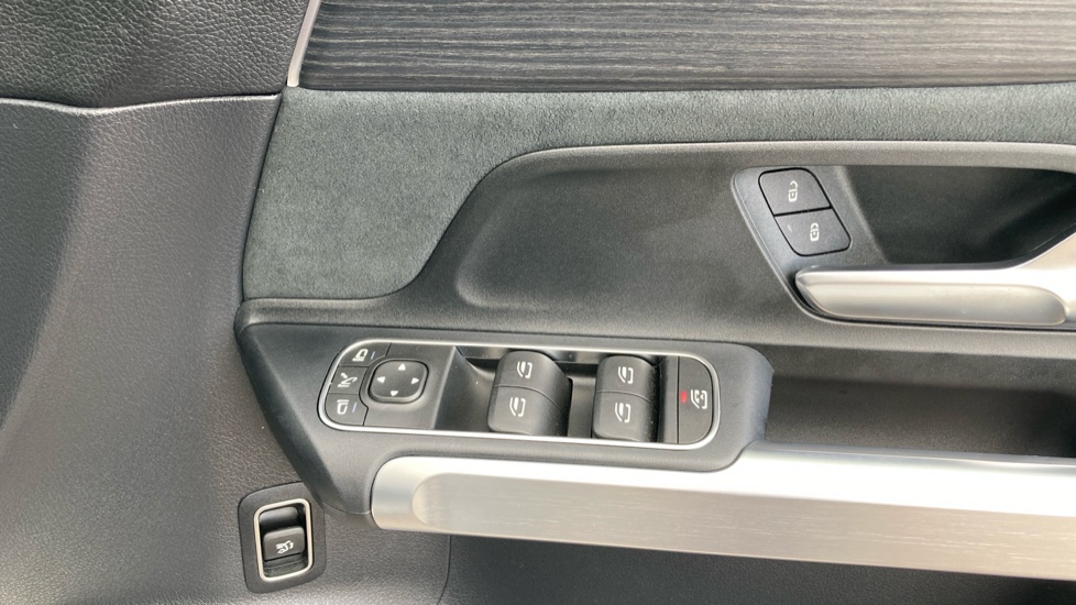 Mercedes-Benz Eqb 350 4M 215kW AMG Line Premium 66.5kWh 5dr Auto Electric Estate - Image 34
