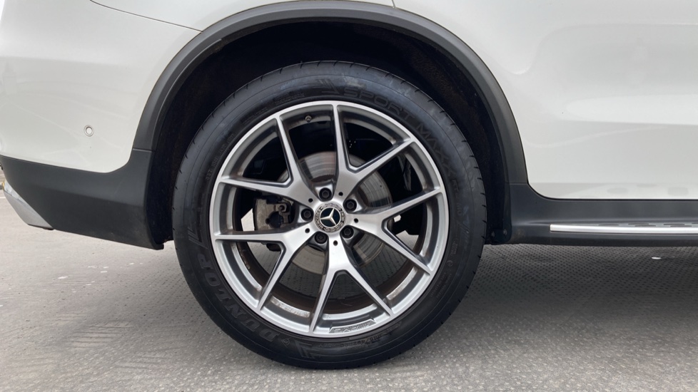 Mercedes-Benz GLC Coupe GLC 300d 4Matic AMG Line Prem Plus 5dr 9G-Tronic Diesel Estate - Image 7