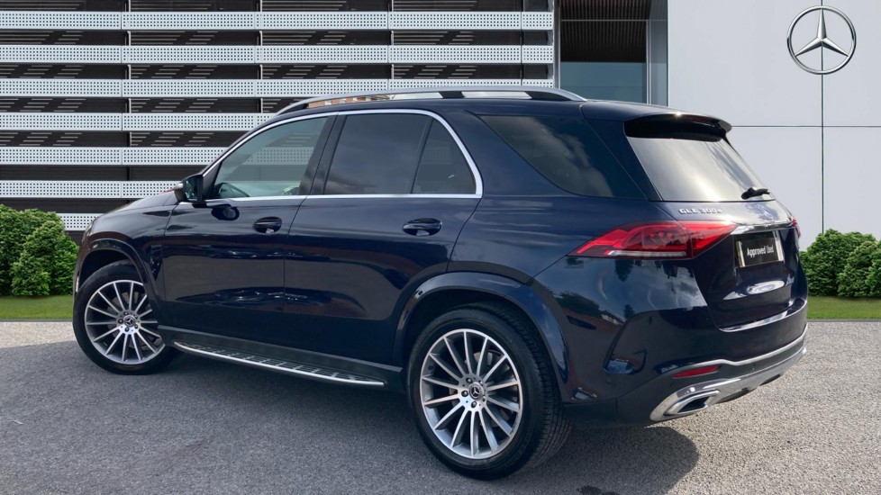 Mercedes-Benz GLE 300d 4Matic AMG Line Prem 5dr 9G-Tronic [7 St] Diesel Estate - Image 2
