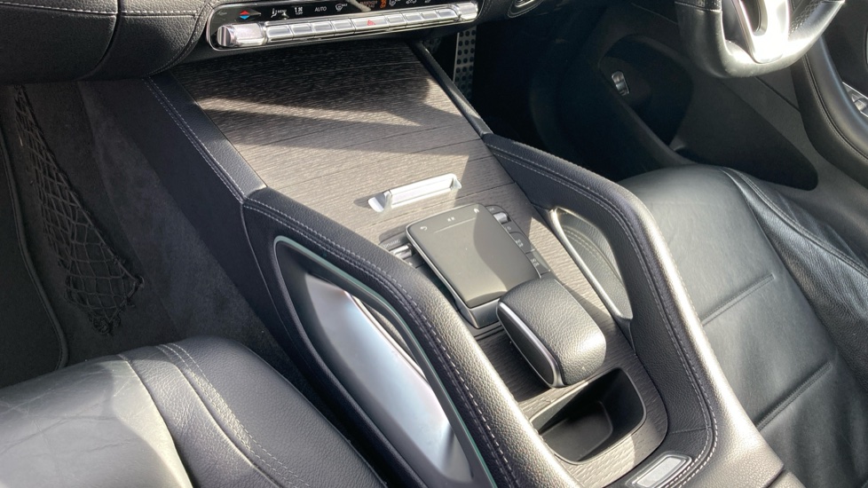 Mercedes-Benz GLE 300d 4Matic AMG Line Prem 5dr 9G-Tronic [7 St] Diesel Estate - Image 13