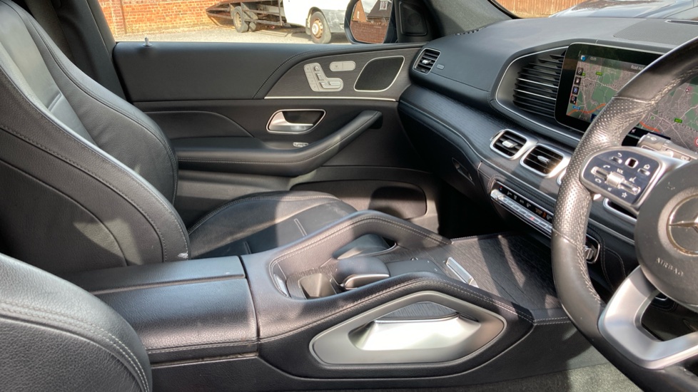 Mercedes-Benz GLE 300d 4Matic AMG Line Prem 5dr 9G-Tronic [7 St] Diesel Estate - Image 14