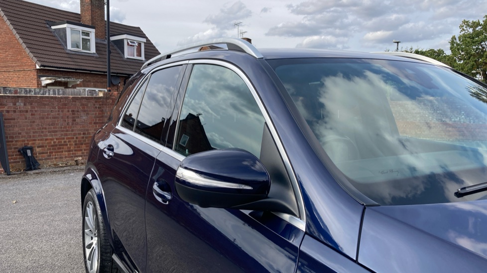 Mercedes-Benz GLE 300d 4Matic AMG Line Prem 5dr 9G-Tronic [7 St] Diesel Estate - Image 23