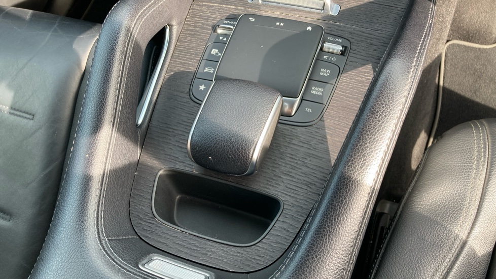 Mercedes-Benz GLE 300d 4Matic AMG Line Prem 5dr 9G-Tronic [7 St] Diesel Estate - Image 39