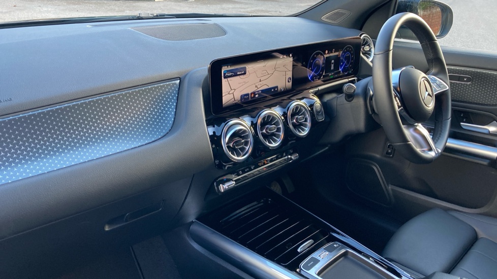 Mercedes-Benz Eqa 250+ 140kW Sport Executive 70.5kWh 5dr Auto Electric Hatchback - Image 9