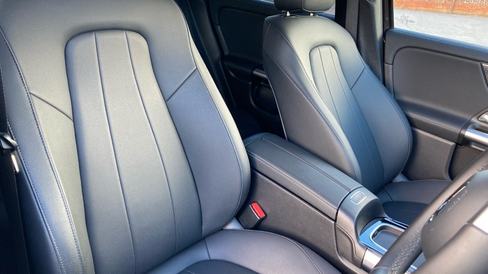 Mercedes-Benz Eqa 250+ 140kW Sport Executive 70.5kWh 5dr Auto Electric Hatchback - Image 28