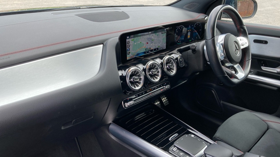 Mercedes-Benz Eqa 250 140kW AMG Line 66.5kWh 5dr Auto Electric Hatchback - Image 9
