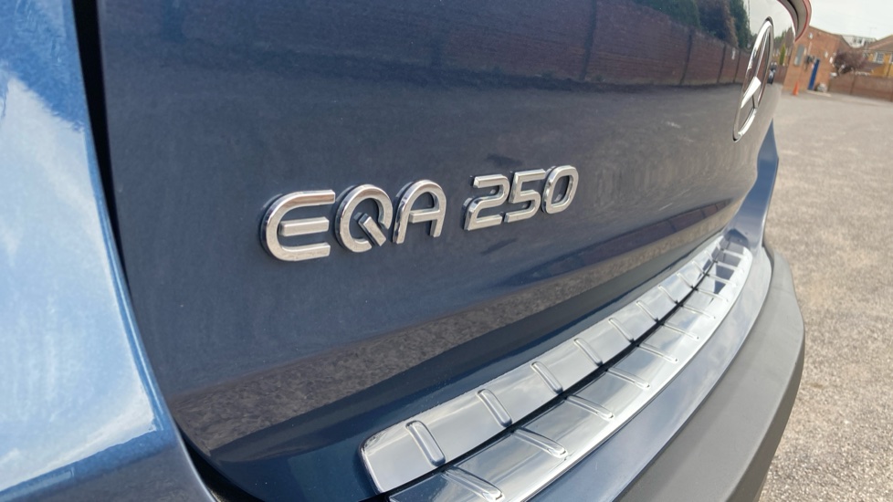 Mercedes-Benz Eqa 250 140kW AMG Line 66.5kWh 5dr Auto Electric Hatchback - Image 24