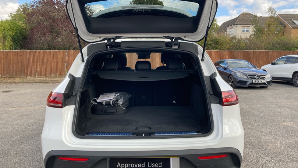 Mercedes-Benz EQC 400 300kW AMG Line Premium Plus 80kWh 5dr Auto Electric Estate - Image 4
