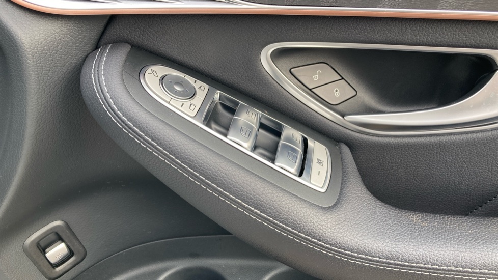 Mercedes-Benz EQC 400 300kW AMG Line Premium Plus 80kWh 5dr Auto Electric Estate - Image 35