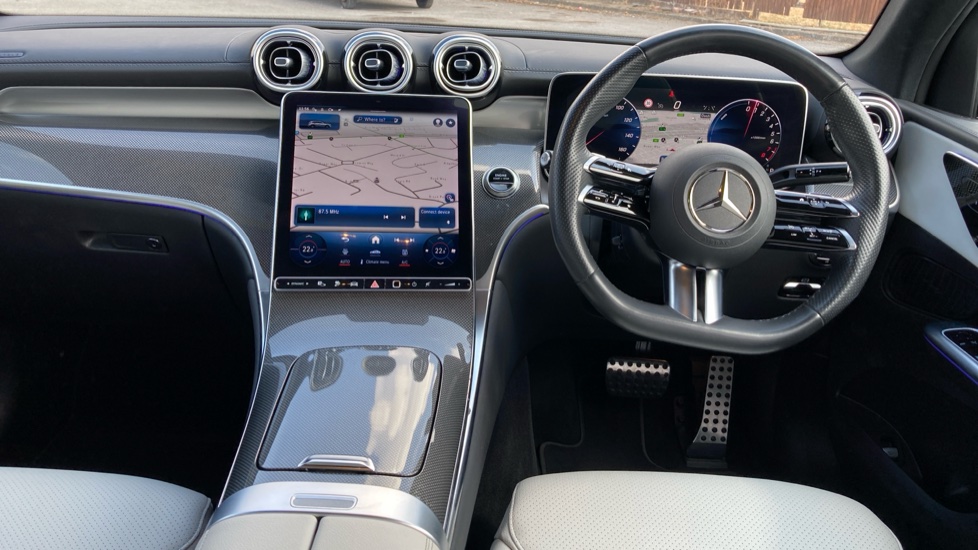 Mercedes-Benz GLC 300e 4Matic AMG Line Premium 5dr 9G-Tronic Estate - Image 10