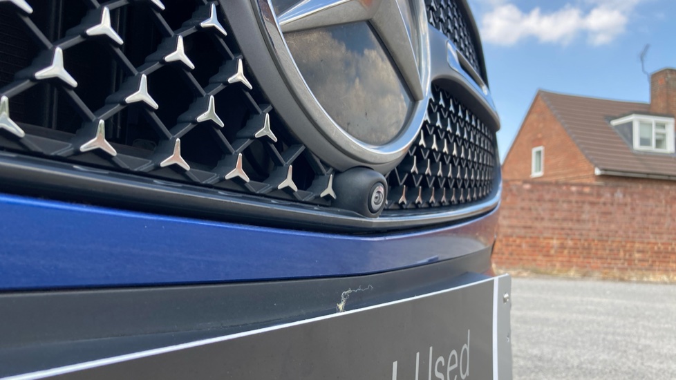 Mercedes-Benz GLC 300e 4Matic AMG Line Premium 5dr 9G-Tronic Estate - Image 22