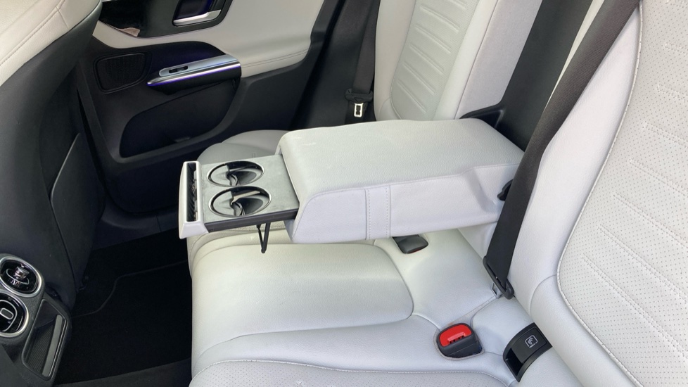 Mercedes-Benz GLC 300e 4Matic AMG Line Premium 5dr 9G-Tronic Estate - Image 28