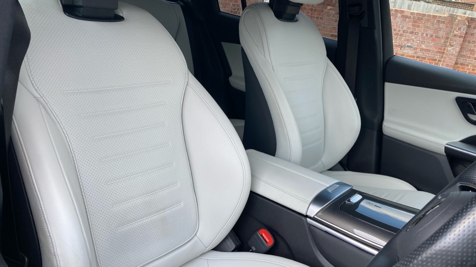 Mercedes-Benz GLC 300e 4Matic AMG Line Premium 5dr 9G-Tronic Estate - Image 30