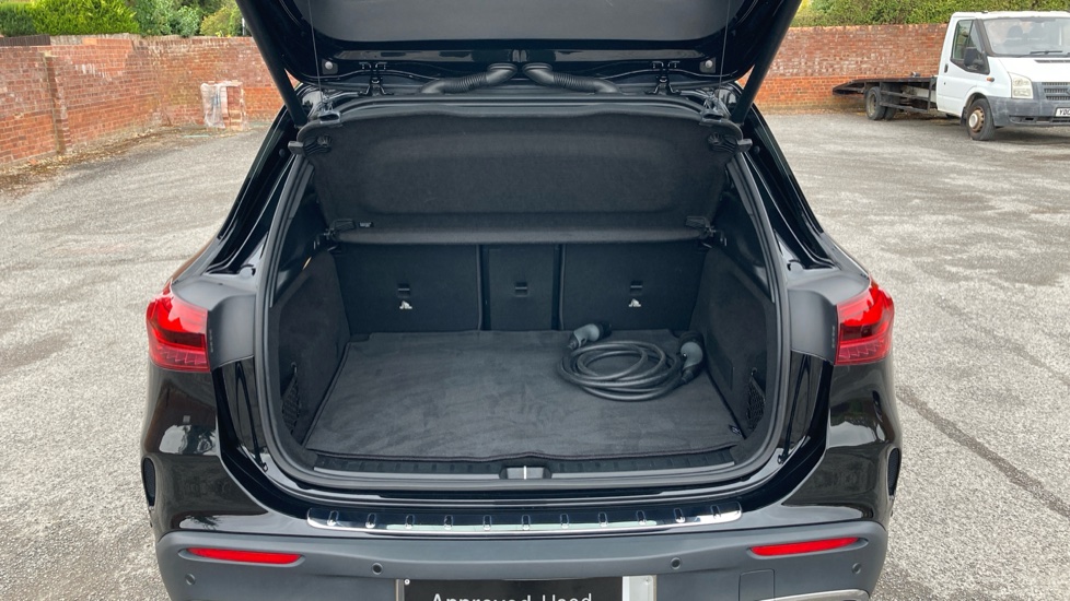 Mercedes-Benz Eqa 250+ 140kW AMG Line Executive 70.5kWh 5dr Auto Electric Hatchback - Image 4
