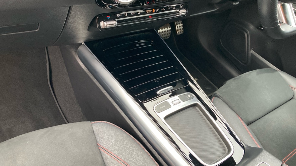 Mercedes-Benz Eqa 250+ 140kW AMG Line Executive 70.5kWh 5dr Auto Electric Hatchback - Image 13