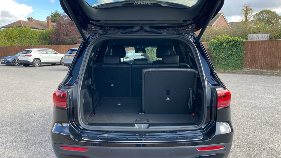 Mercedes-Benz GLB 200 Sport Executive 5dr 7G-Tronic Petrol Estate - Image 4