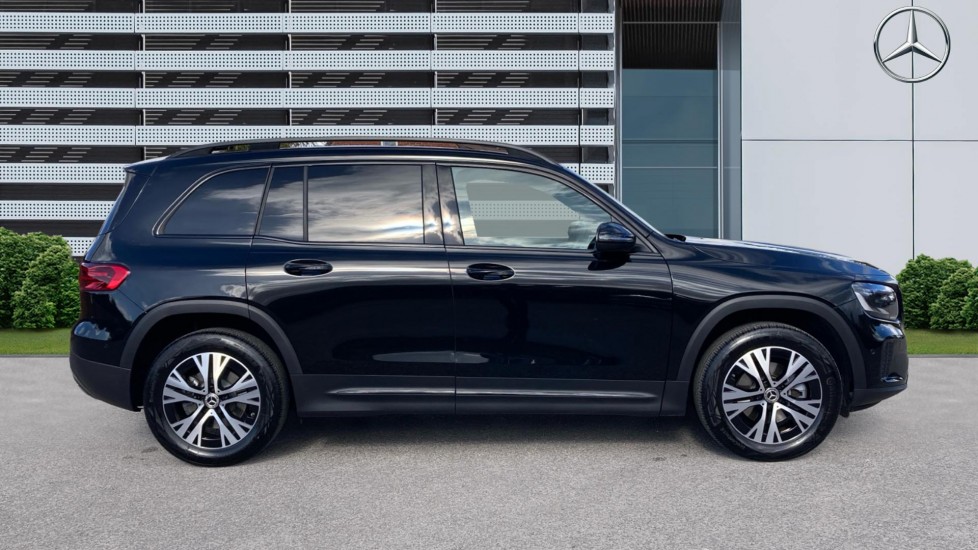 Mercedes-Benz GLB 200 Sport Executive 5dr 7G-Tronic Petrol Estate - Image 5