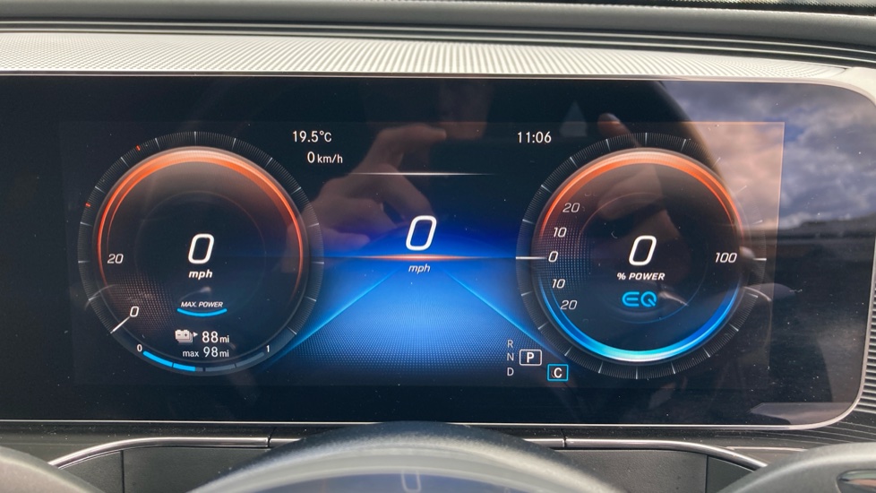 Mercedes-Benz EQC 400 300kW AMG Line Premium 80kWh 5dr Auto Electric Estate - Image 18