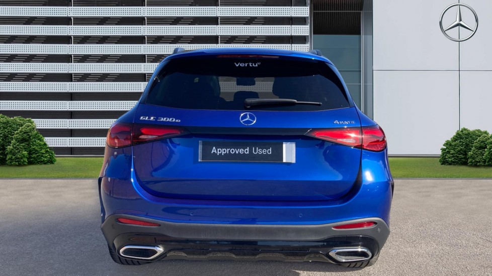 Mercedes-Benz GLC 300e 4Matic AMG Line Prem Plus 5dr 9G-Tronic Estate - Image 6