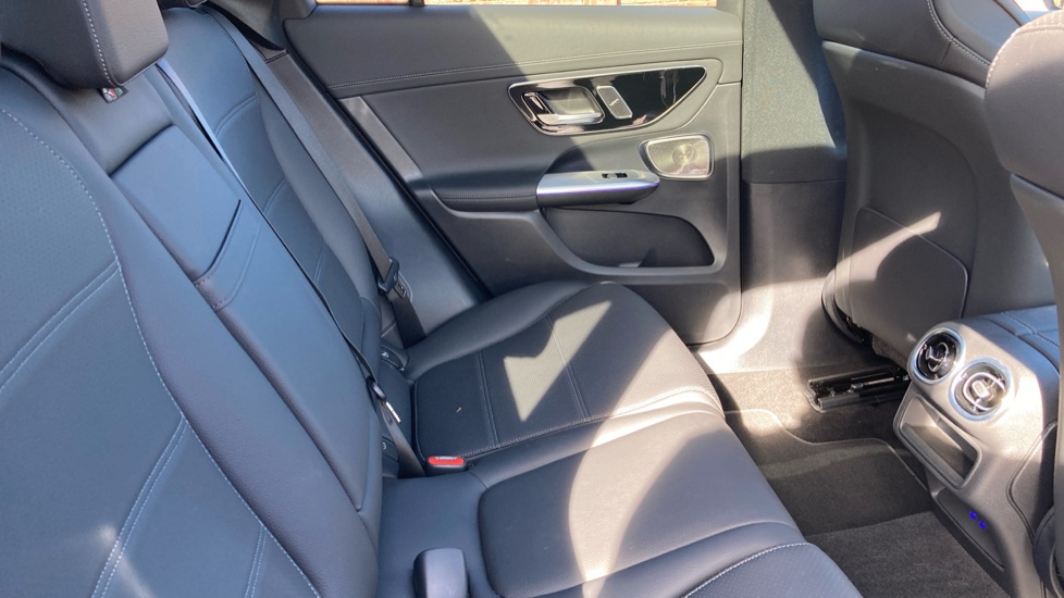 Mercedes-Benz GLC 300e 4Matic AMG Line Prem Plus 5dr 9G-Tronic Estate - Image 16