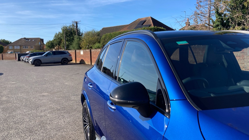 Mercedes-Benz GLC 300e 4Matic AMG Line Prem Plus 5dr 9G-Tronic Estate - Image 23