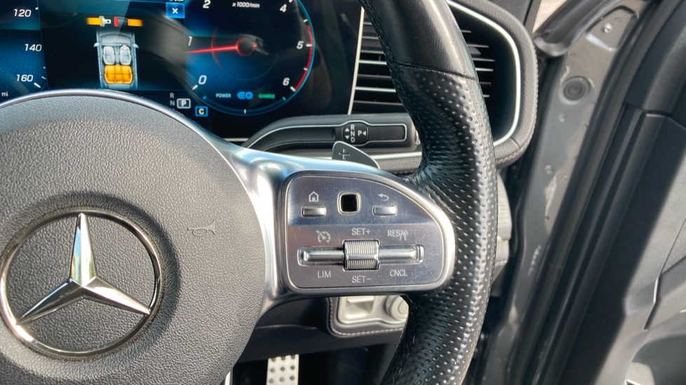 Mercedes-Benz GLE 300d 272 4Matic AMG Line 5dr 9G-Tronic Diesel Estate - Image 35