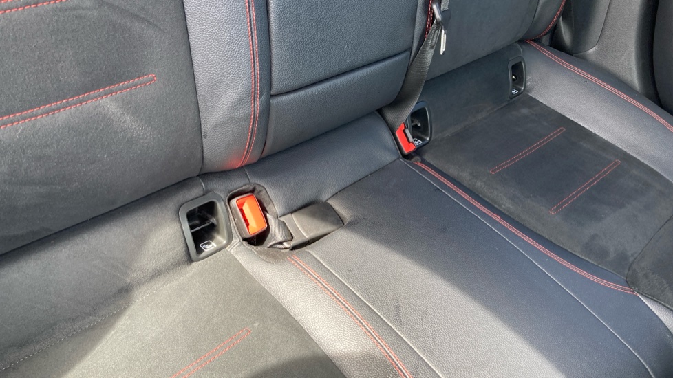 Mercedes-Benz A-Class A180 AMG Line Premium 5dr Auto Petrol Hatchback - Image 17