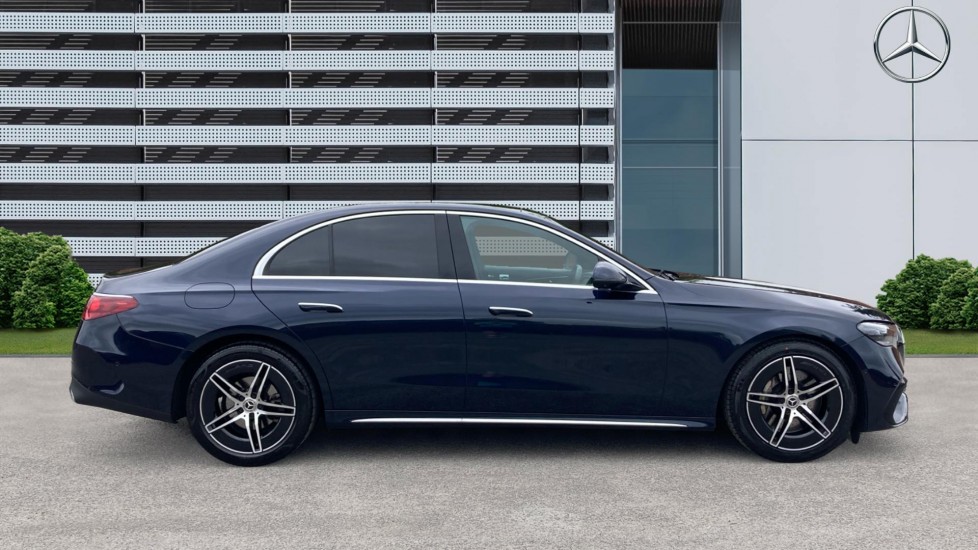 Mercedes-Benz E-Class E200 AMG Line Premium 4dr 9G-Tronic Petrol Saloon - Image 5