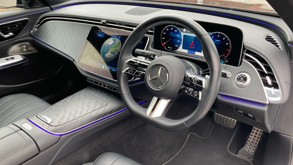 Mercedes-Benz E-Class E200 AMG Line Premium 4dr 9G-Tronic Petrol Saloon - Image 11