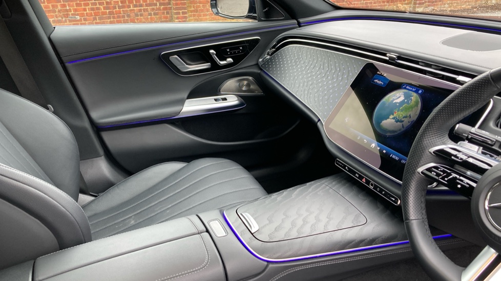 Mercedes-Benz E-Class E200 AMG Line Premium 4dr 9G-Tronic Petrol Saloon - Image 14