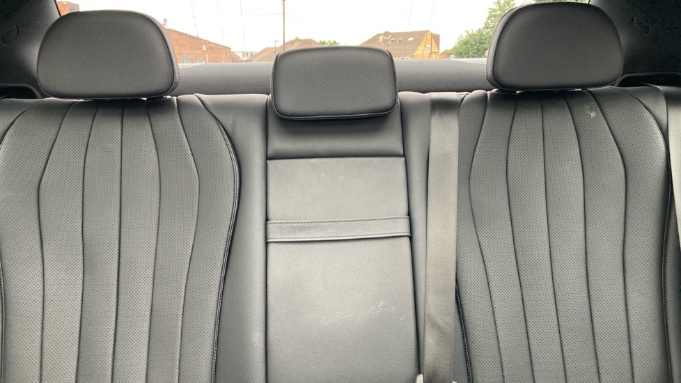Mercedes-Benz E-Class E200 AMG Line Premium 4dr 9G-Tronic Petrol Saloon - Image 15