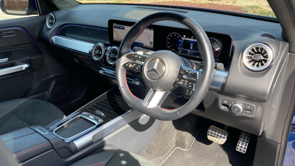 Mercedes-Benz GLB 200 AMG Line Executive 5dr 7G-Tronic Petrol Estate - Image 11