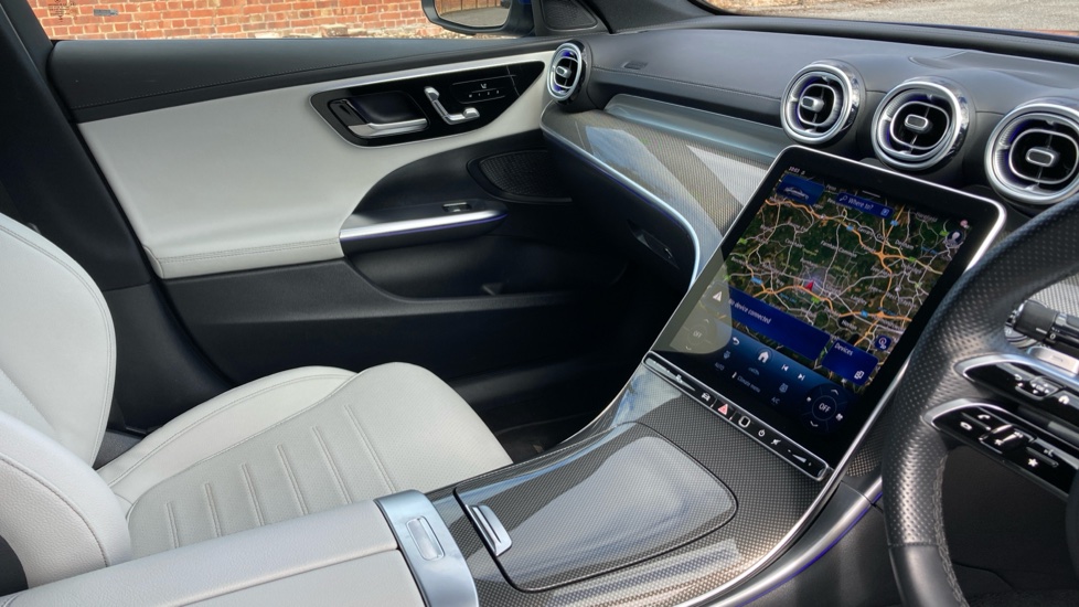 Mercedes-Benz C-Class C200 AMG Line 4dr 9G-Tronic Petrol Saloon - Image 14