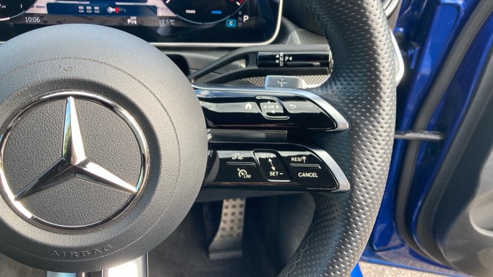 Mercedes-Benz C-Class C200 AMG Line 4dr 9G-Tronic Petrol Saloon - Image 32