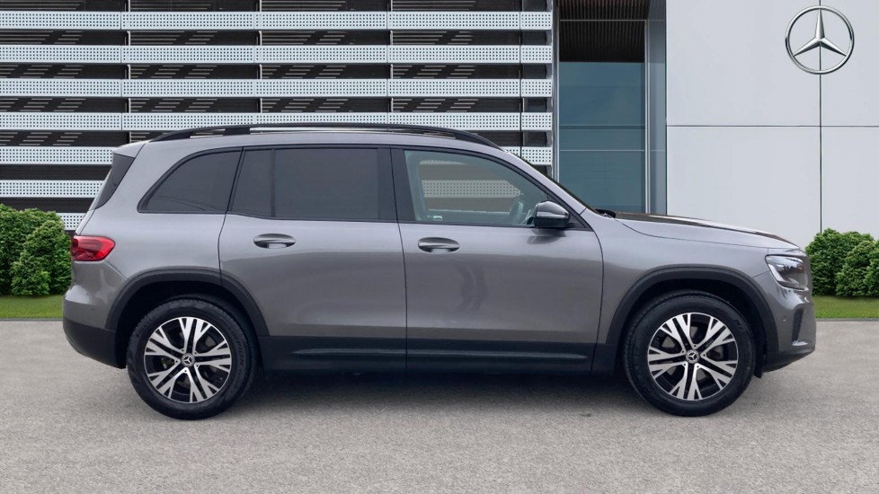 Mercedes-Benz GLB 200 Sport Executive 5dr 7G-Tronic Petrol Estate - Image 5