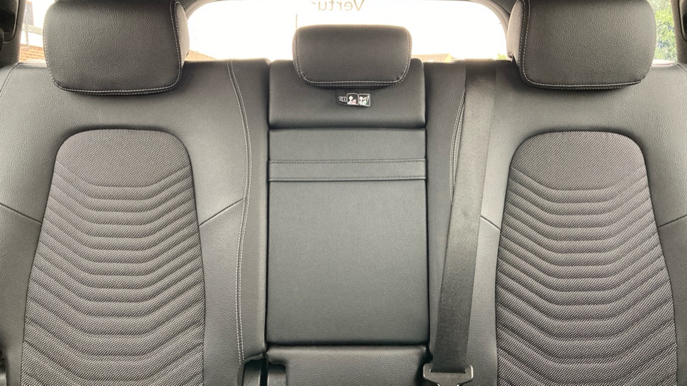 Mercedes-Benz GLB 200 Sport Executive 5dr 7G-Tronic Petrol Estate - Image 15