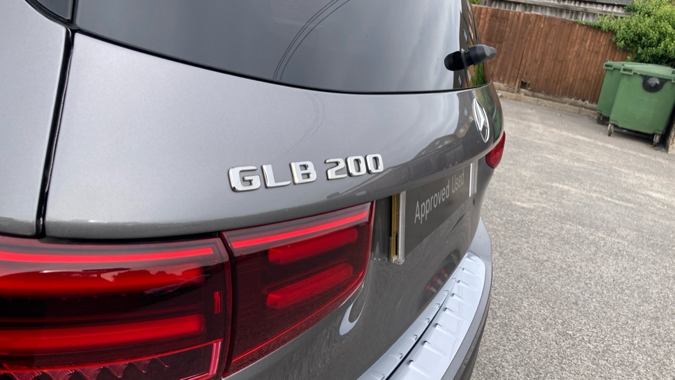 Mercedes-Benz GLB 200 Sport Executive 5dr 7G-Tronic Petrol Estate - Image 23