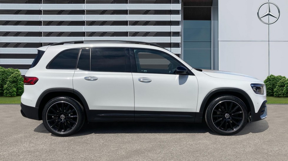 Mercedes-Benz GLB 200 AMG Line Premium + Night Ed 5dr 7G-Tronic Petrol Estate - Image 5