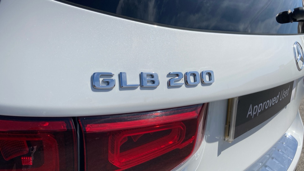 Mercedes-Benz GLB 200 AMG Line Premium + Night Ed 5dr 7G-Tronic Petrol Estate - Image 24