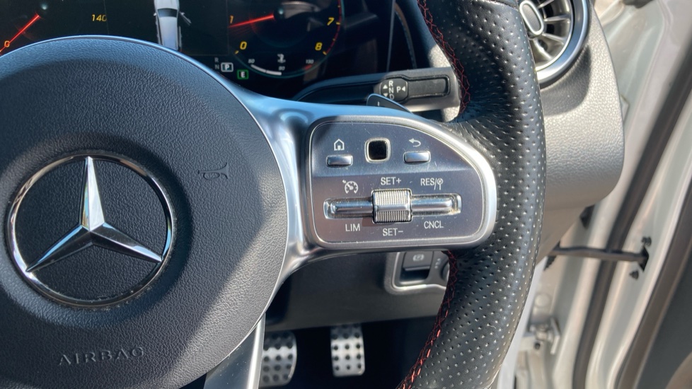 Mercedes-Benz GLB 200 AMG Line Premium + Night Ed 5dr 7G-Tronic Petrol Estate - Image 35