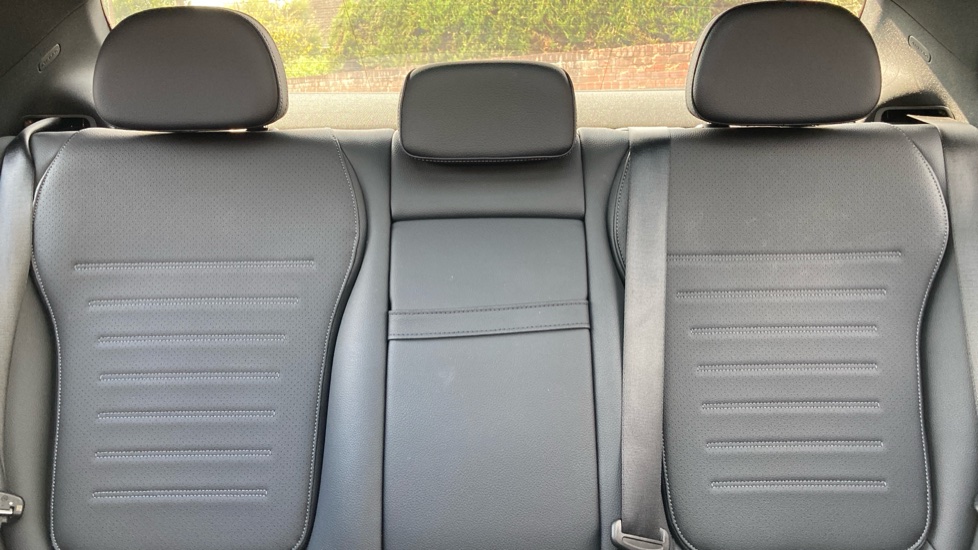 Mercedes-Benz C-Class C200 AMG Line Premium 4dr 9G-Tronic Petrol Saloon - Image 15