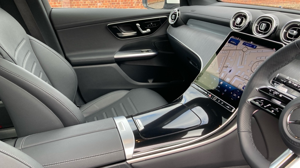 Mercedes-Benz GLC 300d 4Matic AMG Line Prem [Pan] 5dr 9G-Tronic Diesel Estate - Image 14